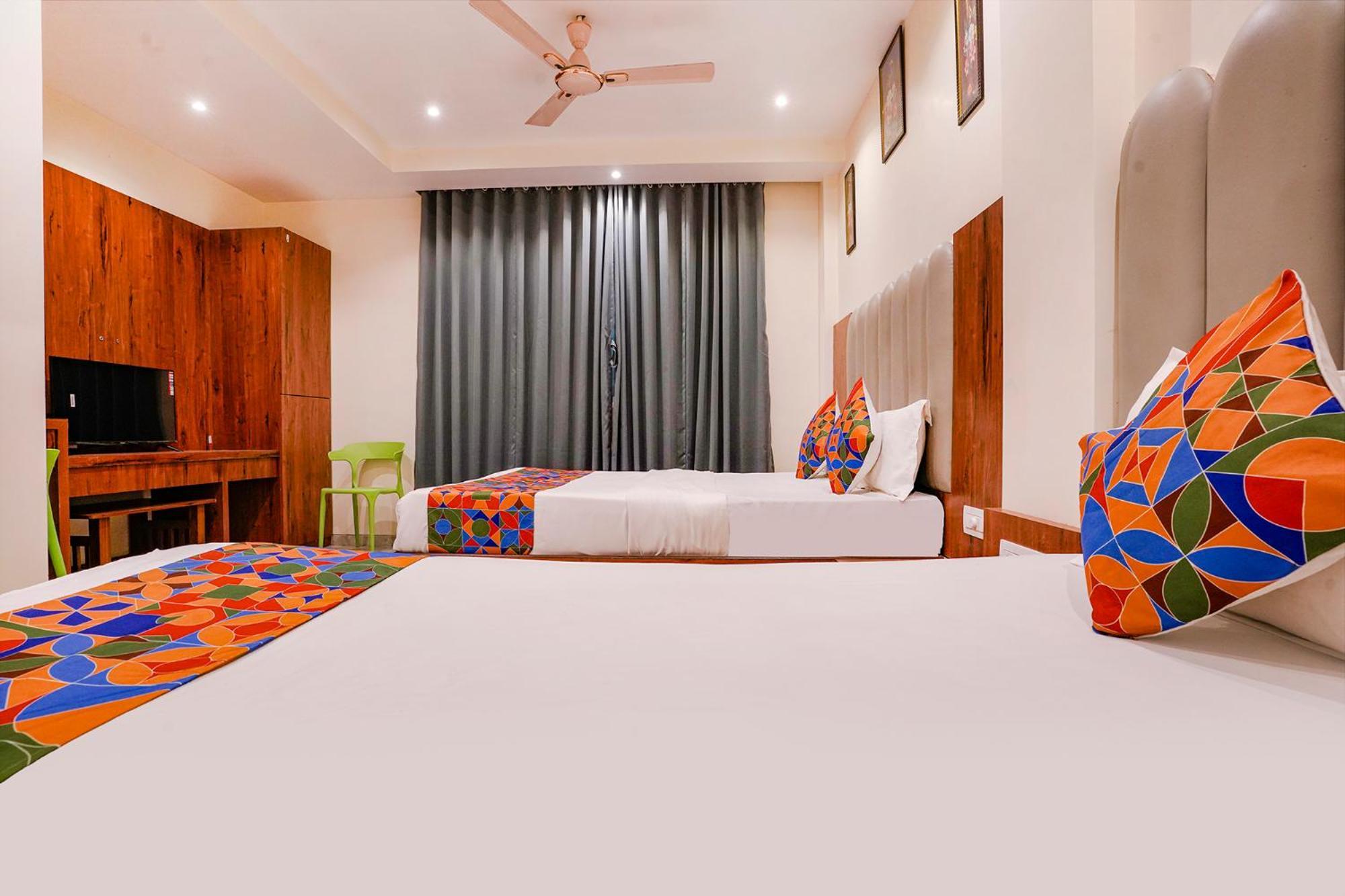 Hotel Fabexpress Utsav Residency - Nr Panvel Jāmb Exteriér fotografie
