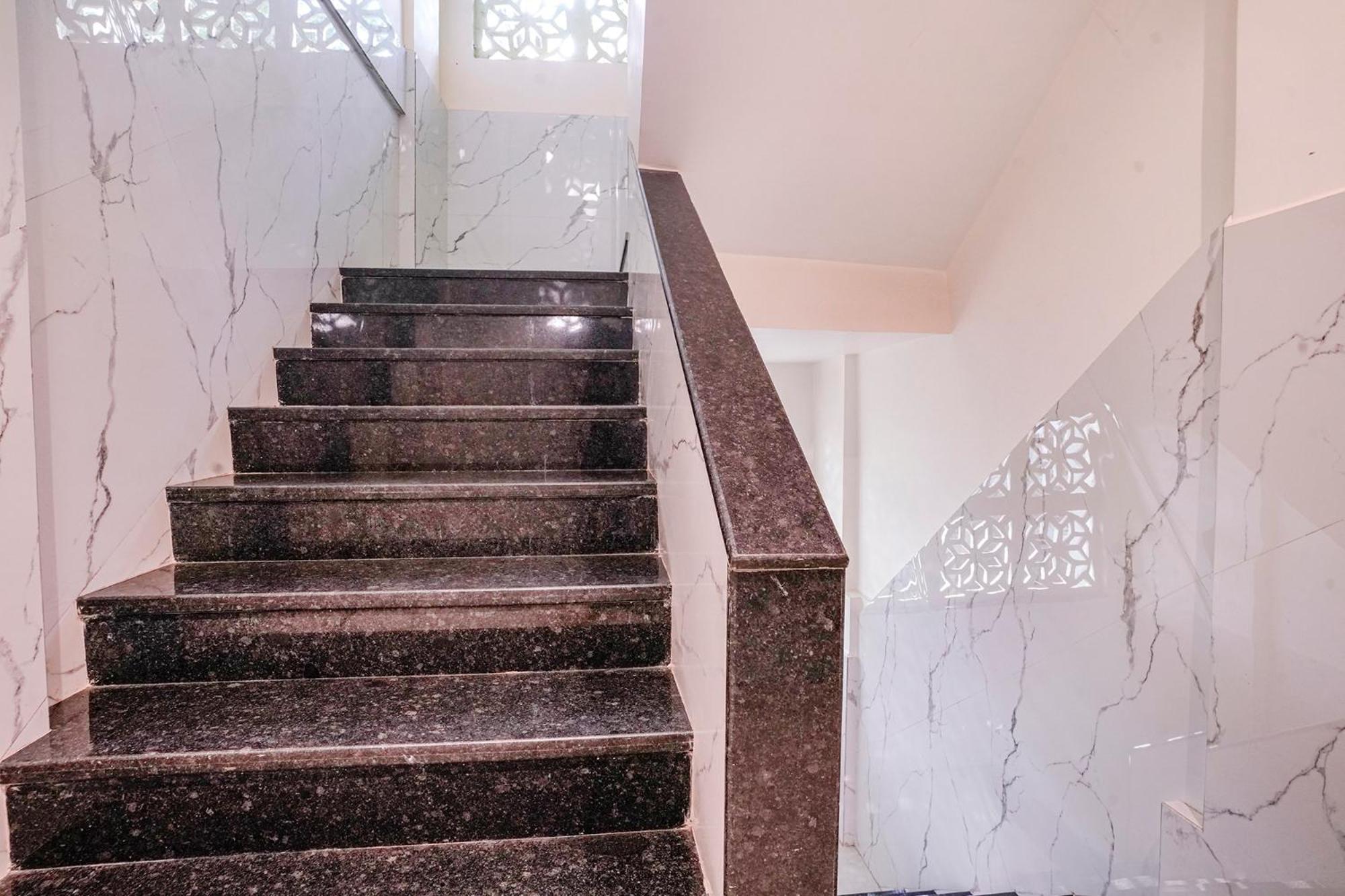 Hotel Fabexpress Utsav Residency - Nr Panvel Jāmb Exteriér fotografie