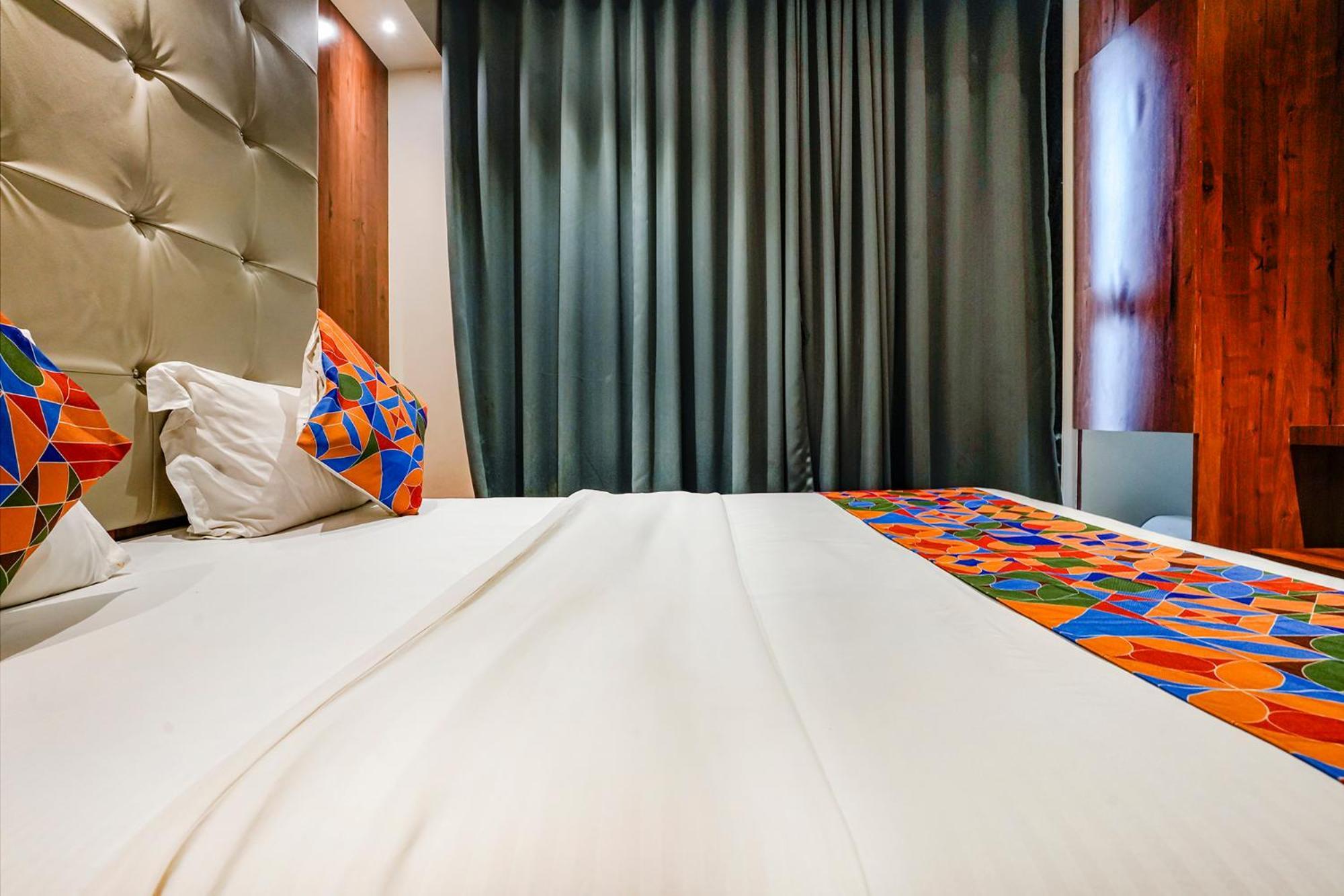 Hotel Fabexpress Utsav Residency - Nr Panvel Jāmb Exteriér fotografie