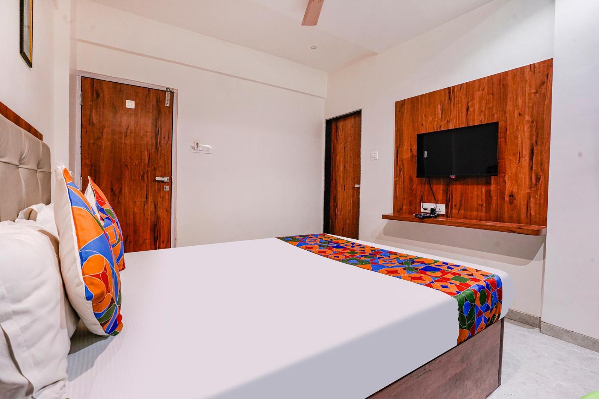 Hotel Fabexpress Utsav Residency - Nr Panvel Jāmb Exteriér fotografie